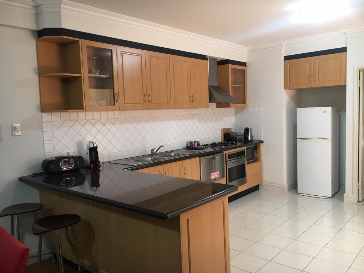 West End Apartments Фриментъл Екстериор снимка