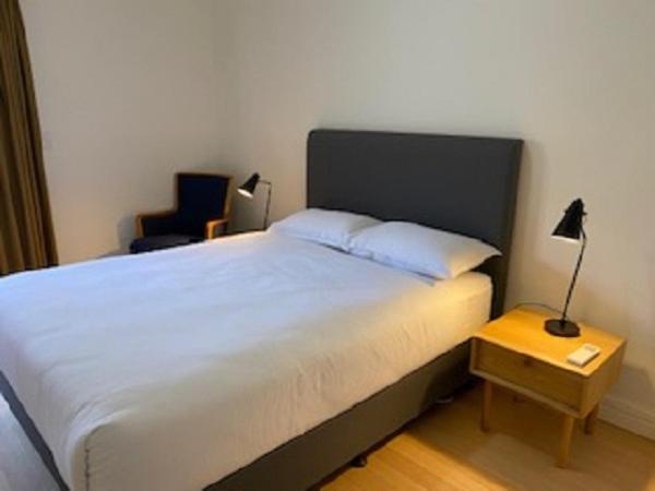 West End Apartments Фриментъл Екстериор снимка